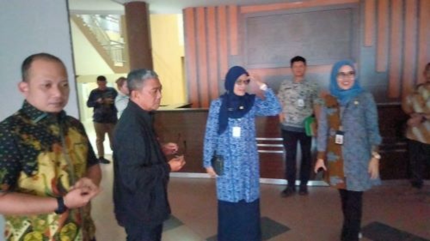 Sekda Sri Wahyuni Tinjau Gelora Kadrie Oening
